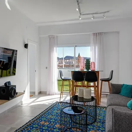 Faro's Atico Tribuna Apartment *